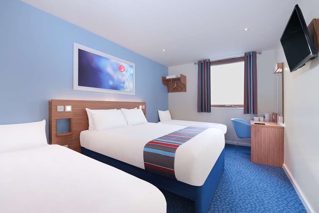 Travelodge Walton On Thames Room photo